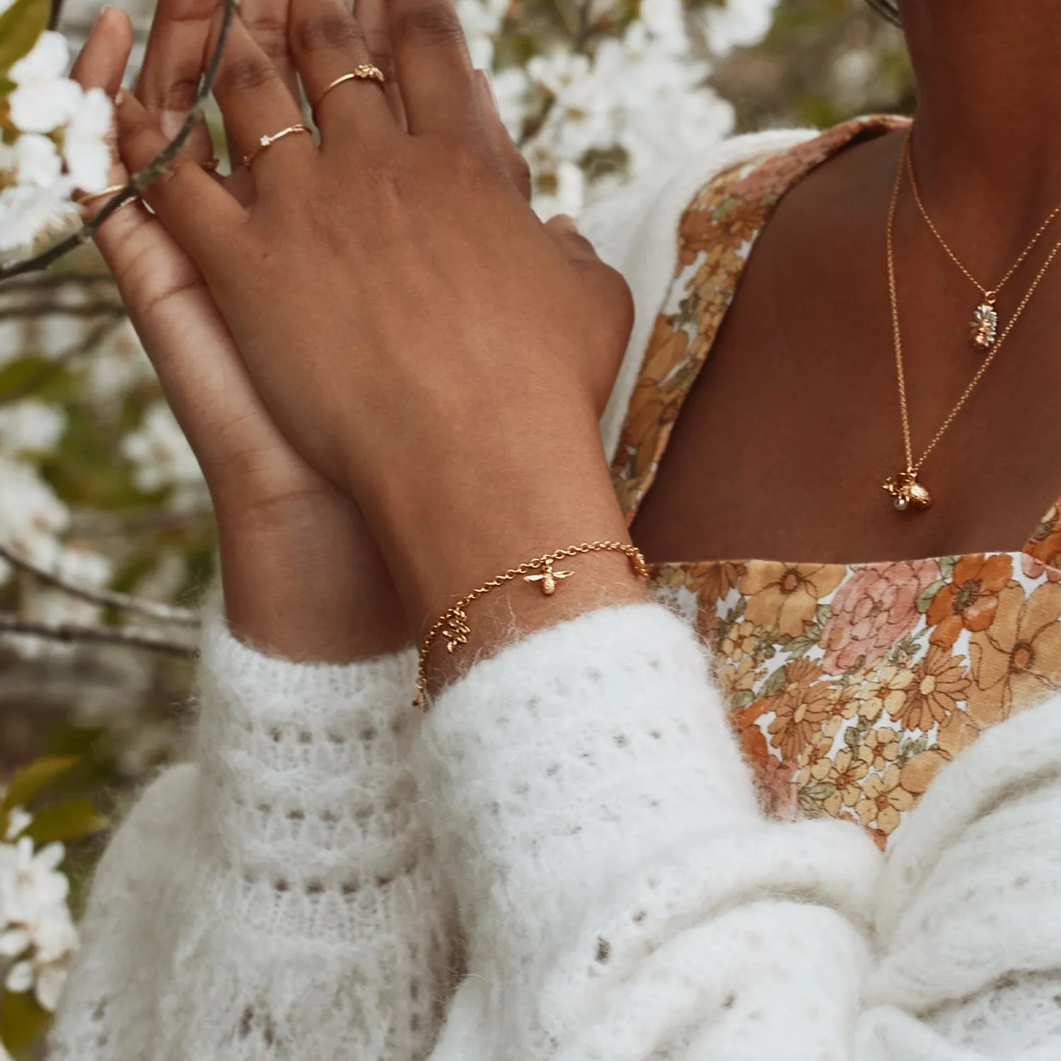 Alex Monroe Garden Gathering Charm Bracelet in Gold