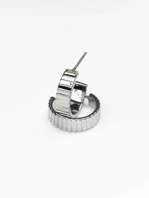 ANEESA SMALL SILVER HOOPS