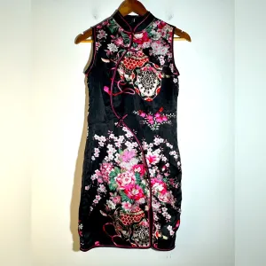 Cheong-sam Silk Dress