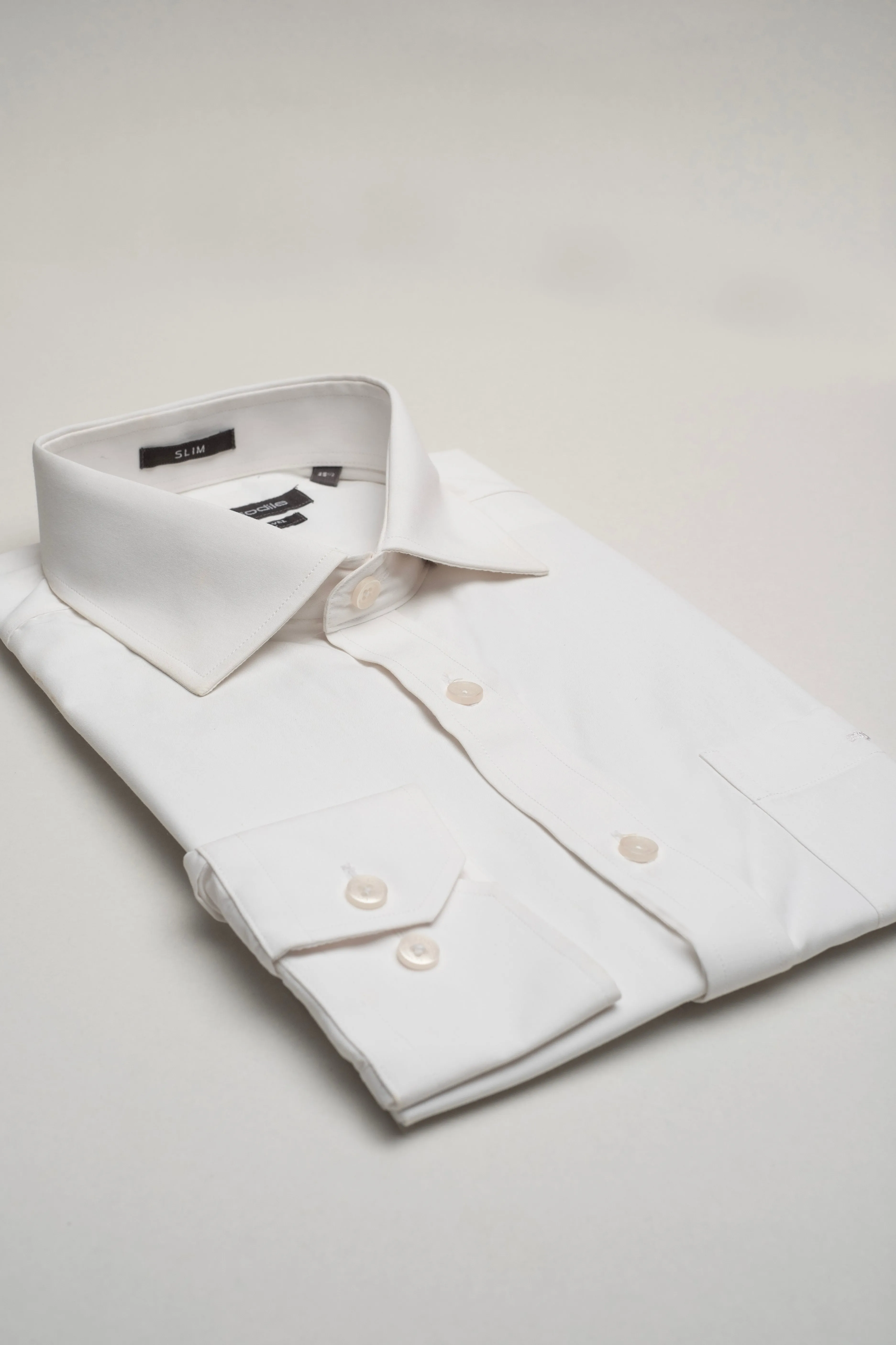 Crocodile Plain Slim Fit-White
