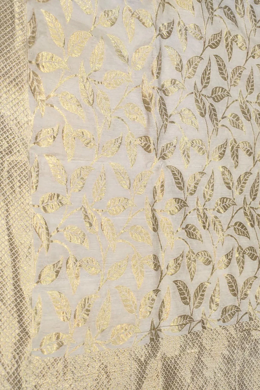 Dazzling Dyeable Banarasi Handloom Moonga Silk Dupatta