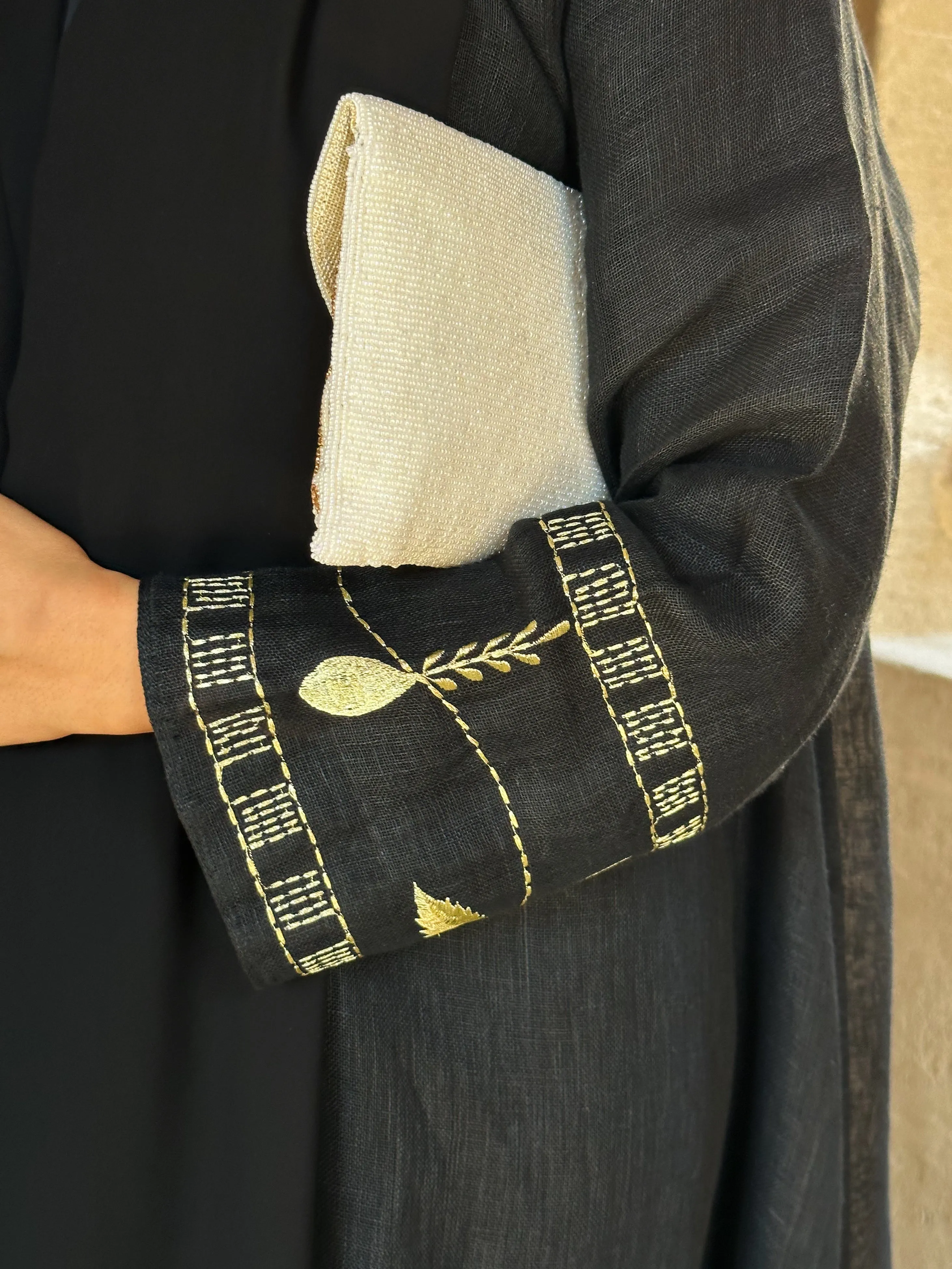 ELEGANT BLACK LINEN ABAYA #437
