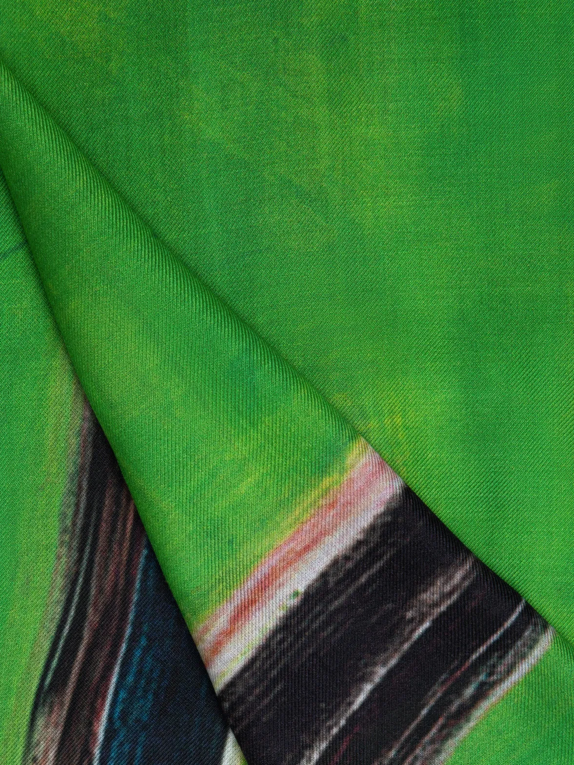 Scarf in Cashmere and Silk with W.T. print